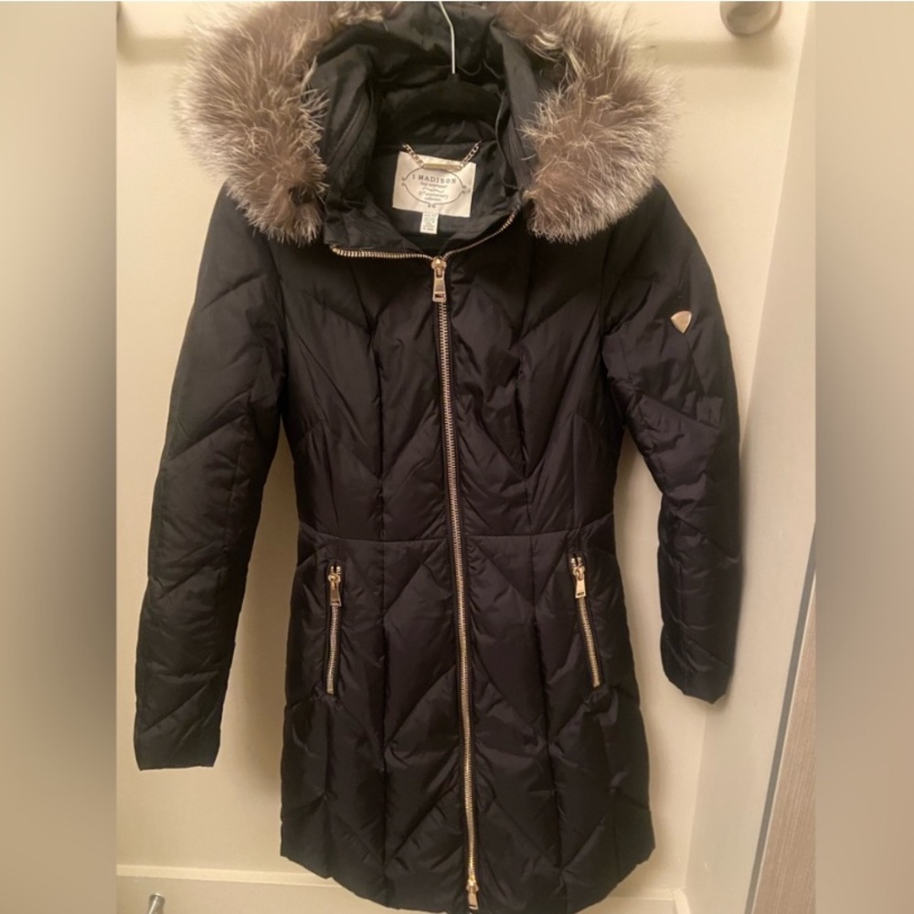 Beautiful EUC Madison 1 jacket with real fox trim xs